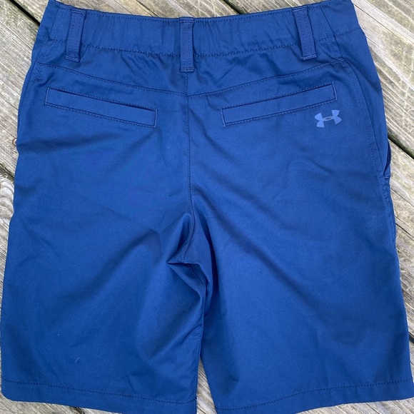 Under Armour dress shorts 10 - Picture 2 of 5